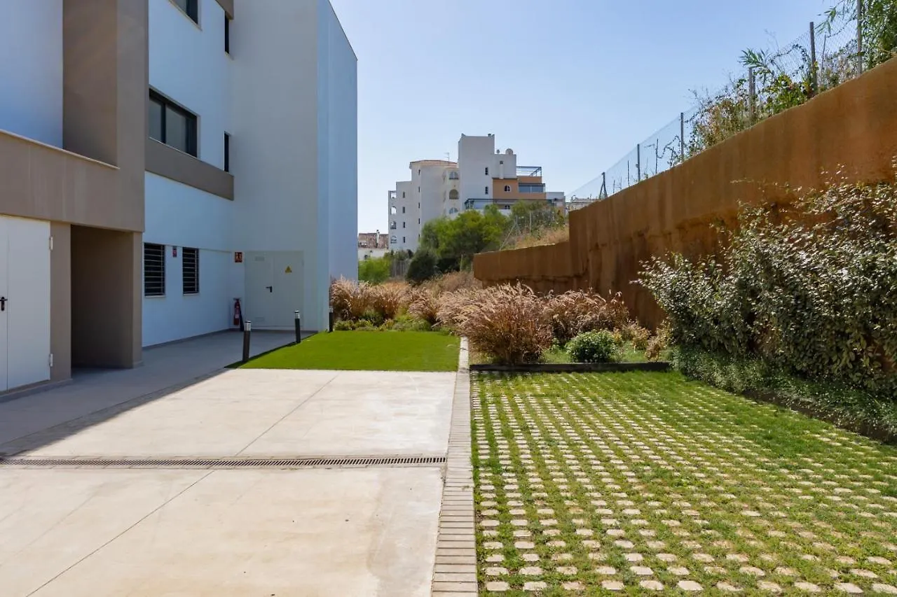 Cosy And Centrally Located Apartment In Estepona